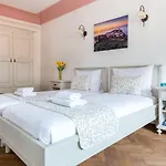 Barbo Palace And Apartment