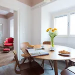 Barbo Palace And Apartment