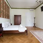Barbo Palace And Apartamento *