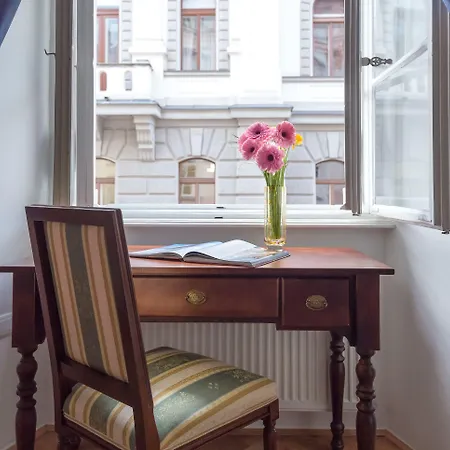 Апартаменты Barbo Palace And