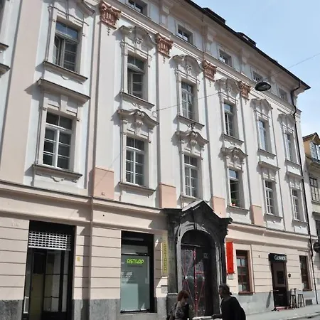 Barbo Palace And Apartment