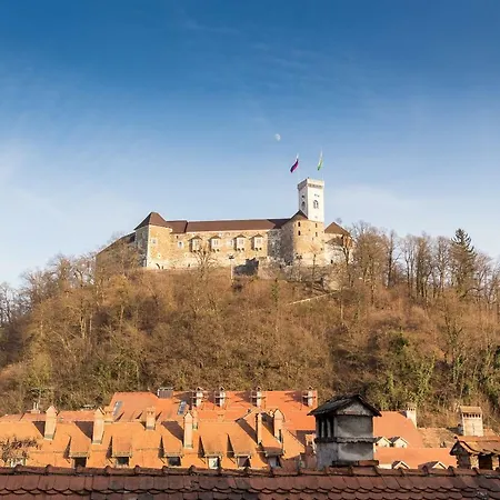 Barbo Palace And Appartement