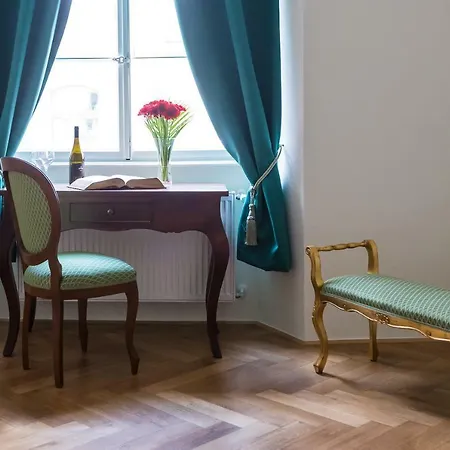 Barbo Palace And דירה *