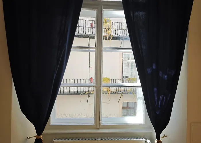 Barbo Palace And Apartment *