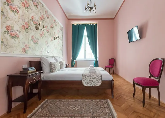 Barbo Palace And Апартаменты *